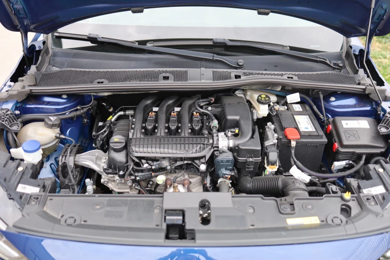 Opel Corsa F 1, 2 бензин, снимка 15 - Автомобили и джипове - 51892093