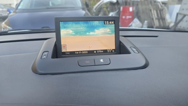 Peugeot 3008 2.0 hdi navi dvd pilot 2010, снимка 6 - Автомобили и джипове - 52414318