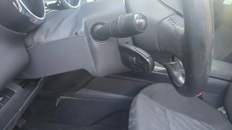 Peugeot 3008 2.0 hdi navi dvd pilot 2010, снимка 16 - Автомобили и джипове - 52414318