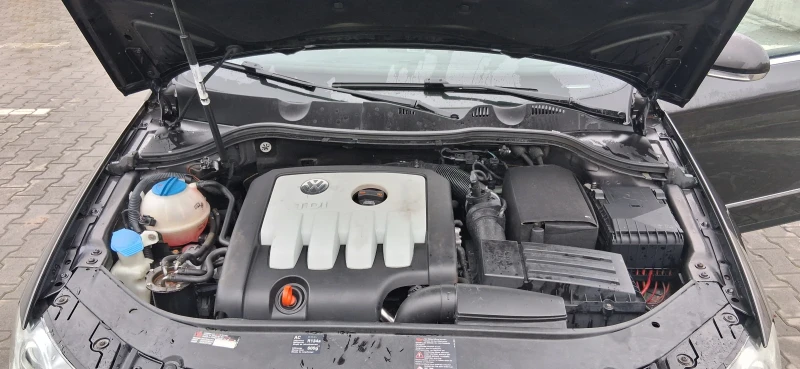 VW Passat 2, 0 TDI 140кс , снимка 15 - Автомобили и джипове - 52868927