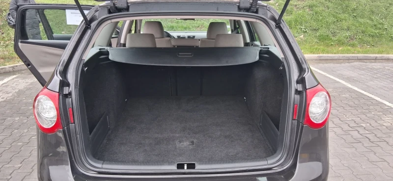 VW Passat 2, 0 TDI 140кс , снимка 12 - Автомобили и джипове - 52868927