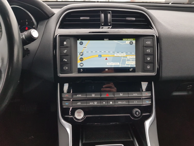 Jaguar XE R-SPORT 2.0D-180 к.с. EURO 6B 158 372 км, снимка 13 - Автомобили и джипове - 52882358