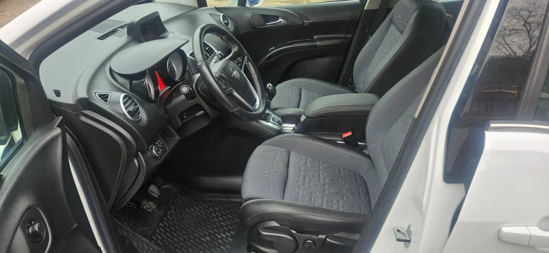 Opel Meriva 1.6 CDTI, TOP , снимка 10 - Автомобили и джипове - 53271585