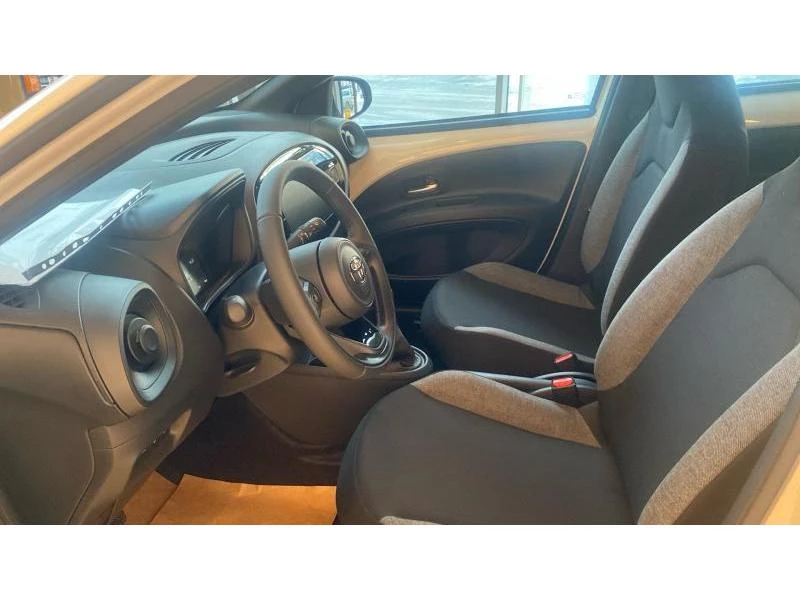 Toyota Aygo X Play | Mobile.bg � ����������� 12