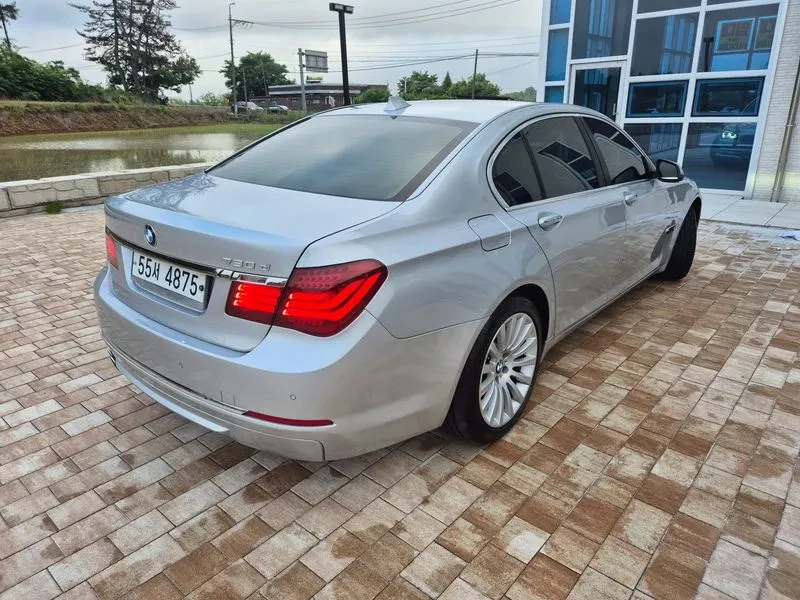 BMW 730 xDrive, снимка 4 - Автомобили и джипове - 55349252