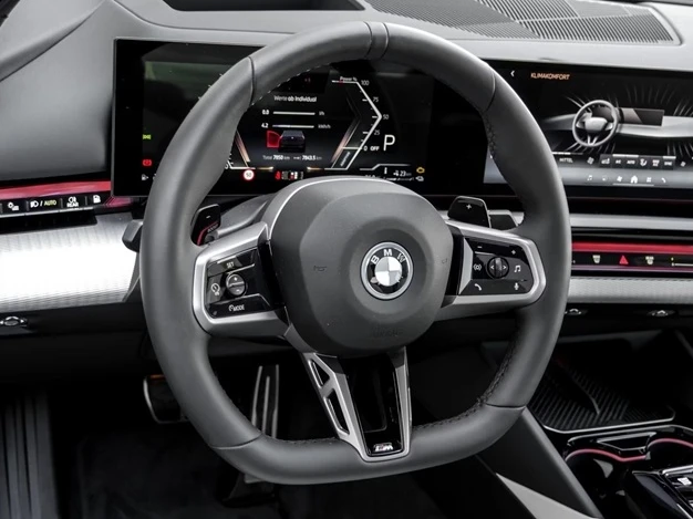 BMW 550 e xDrive = M-Sport Pro = Гаранция, снимка 4 - Автомобили и джипове - 55406360