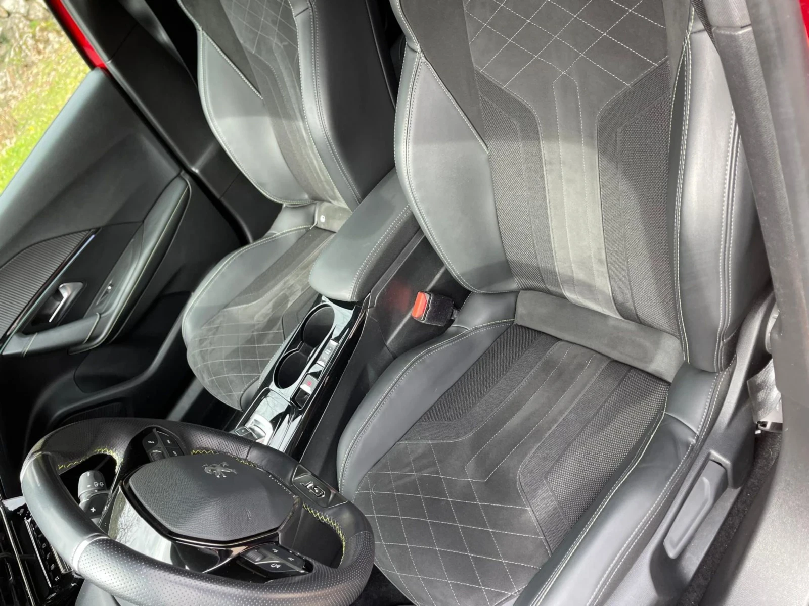 Peugeot 2008 1. 5GT BlueHDi 131 S&S EAT8 - изображение 6