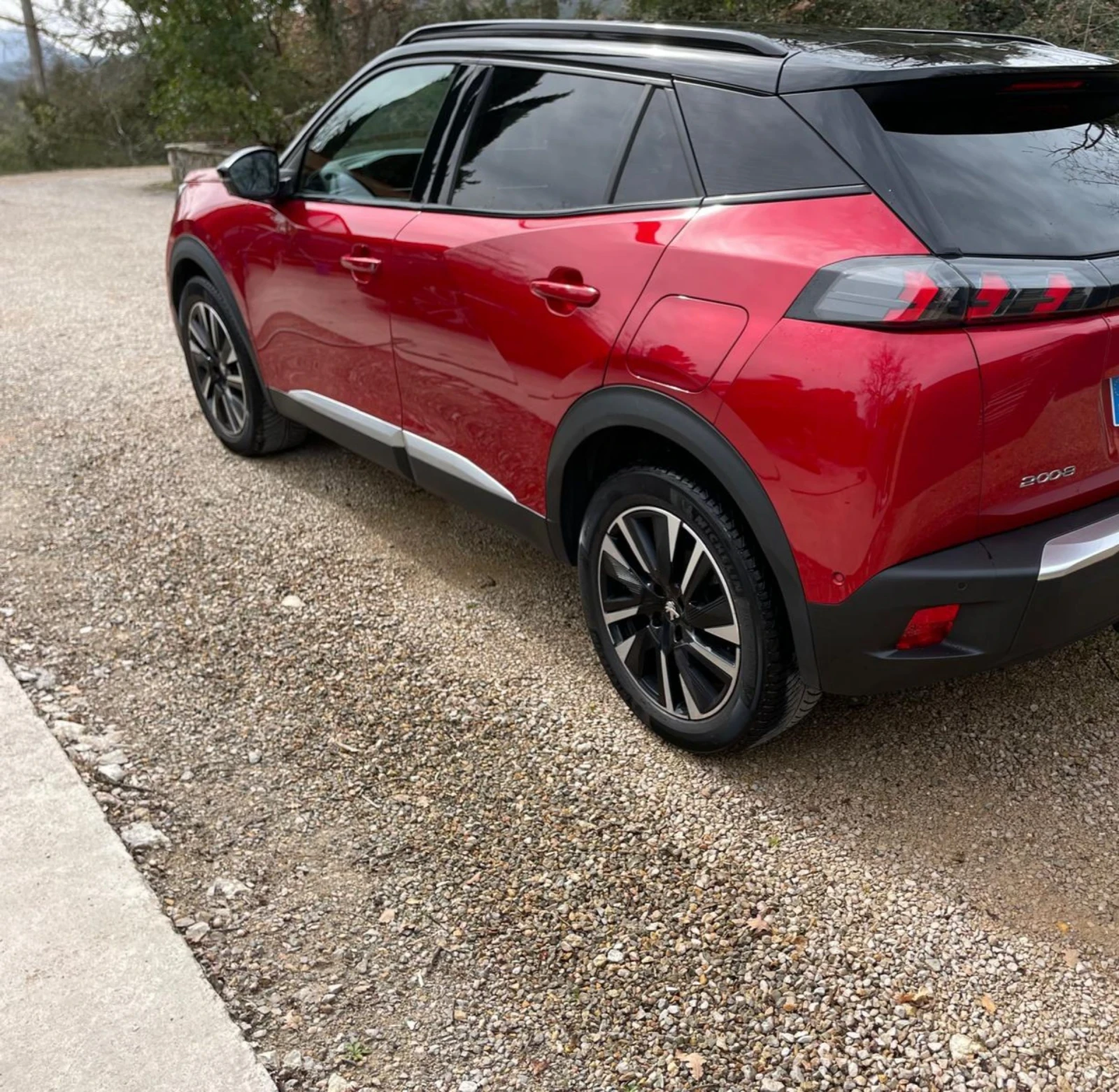 Peugeot 2008 1. 5GT BlueHDi 131 S&S EAT8 - изображение 4