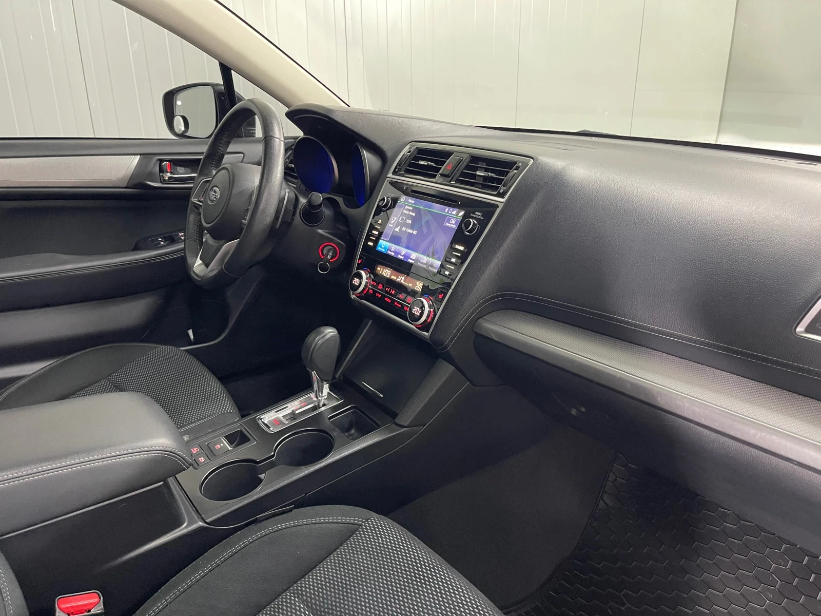 Subaru Outback 2.5 AWD - изображение 10