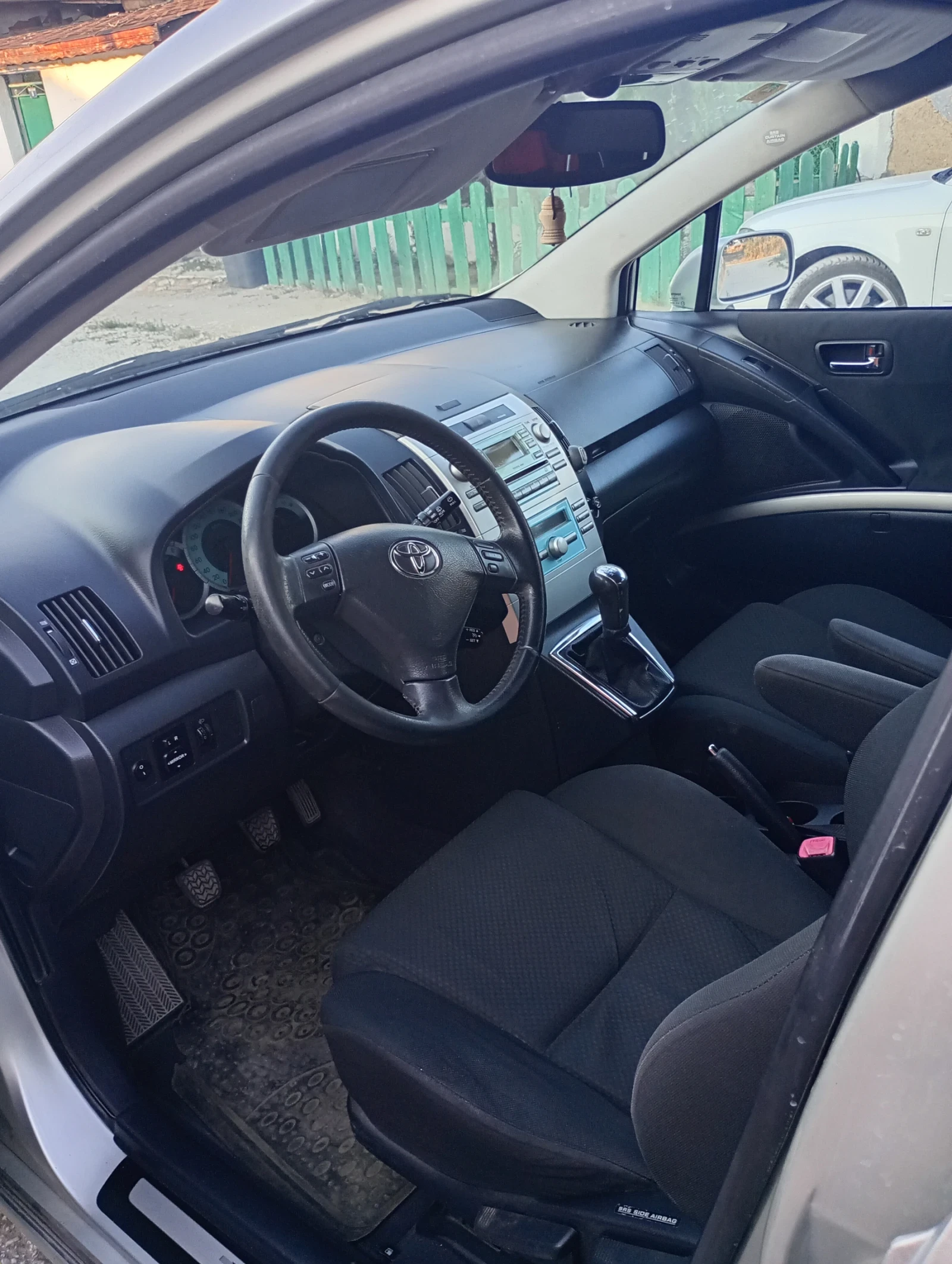 Toyota Corolla verso | Mobile.bg — изображение 12