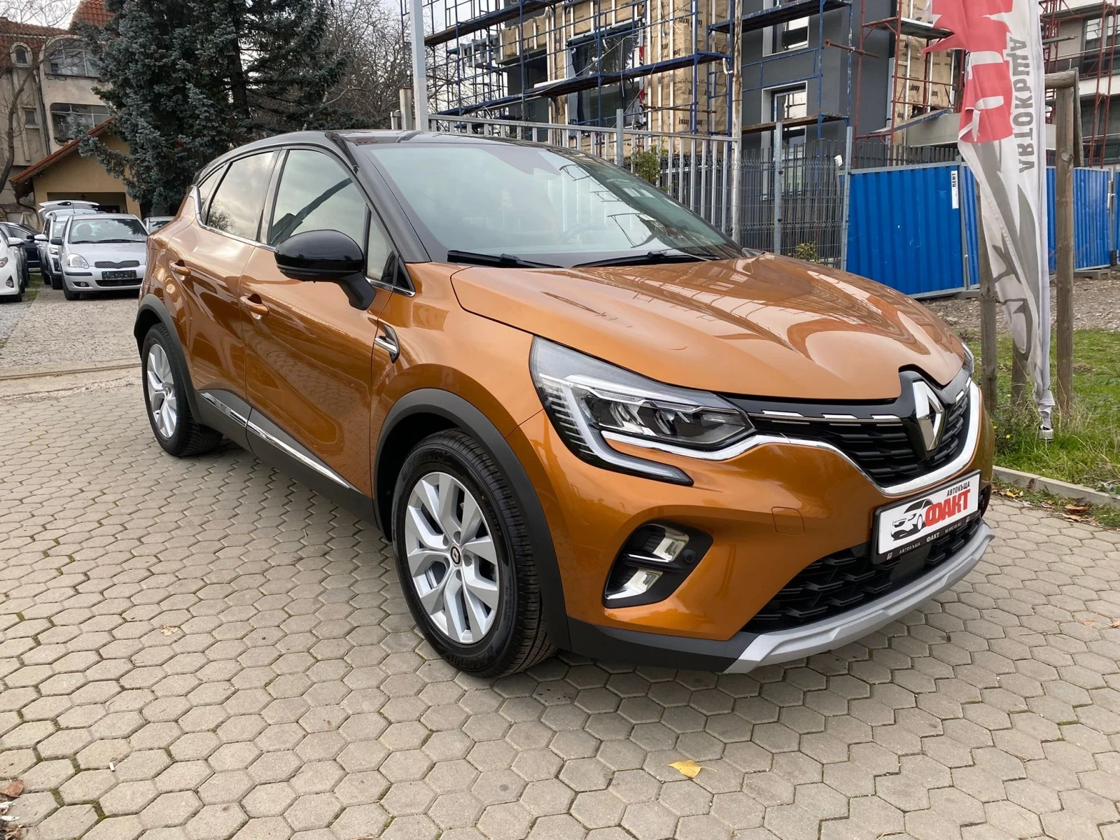Renault Captur 1.4HYBRID/AVTOMAT/NAVI - изображение 3