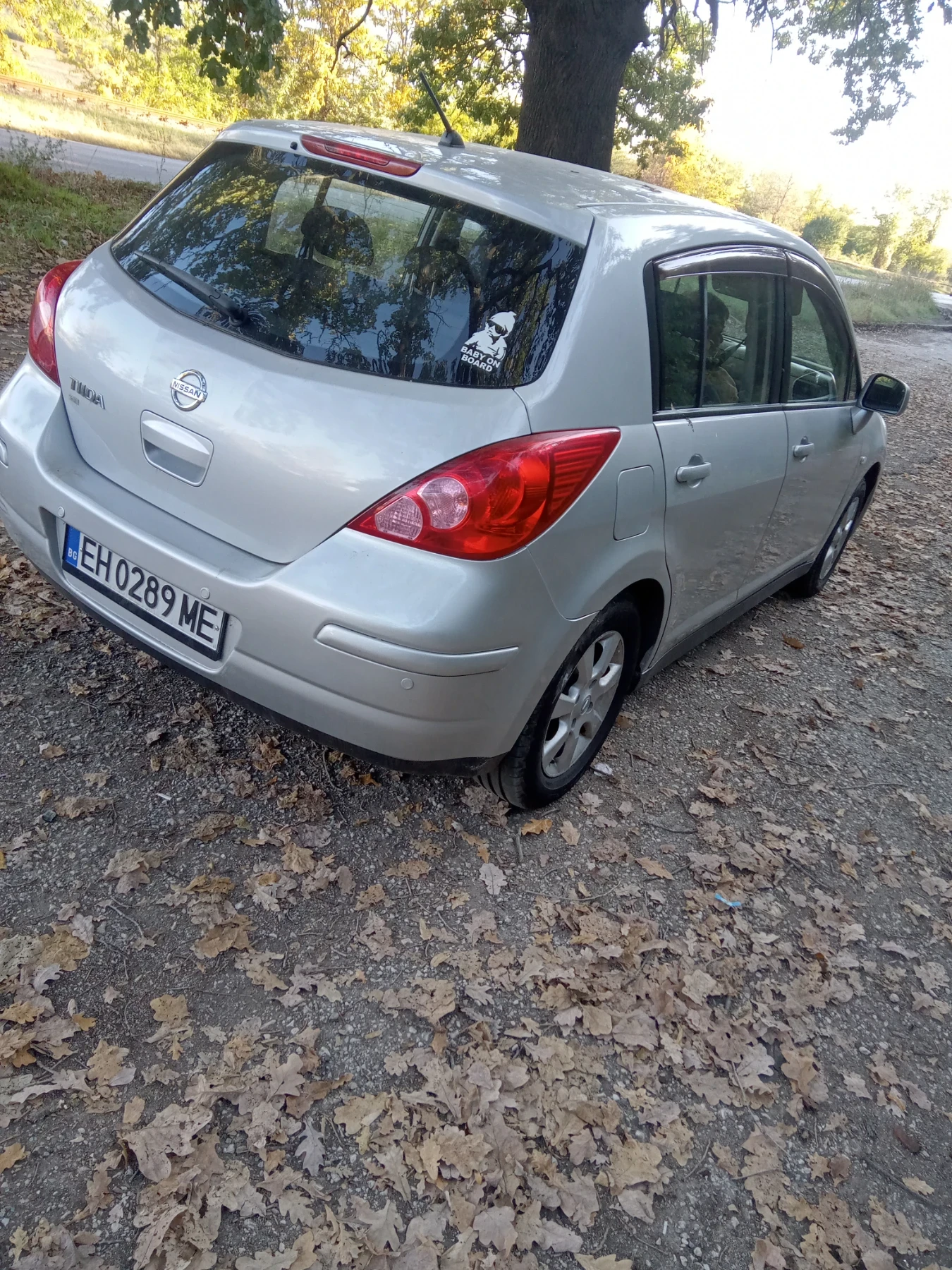 Nissan Tiida 1.6 бензин - изображение 2