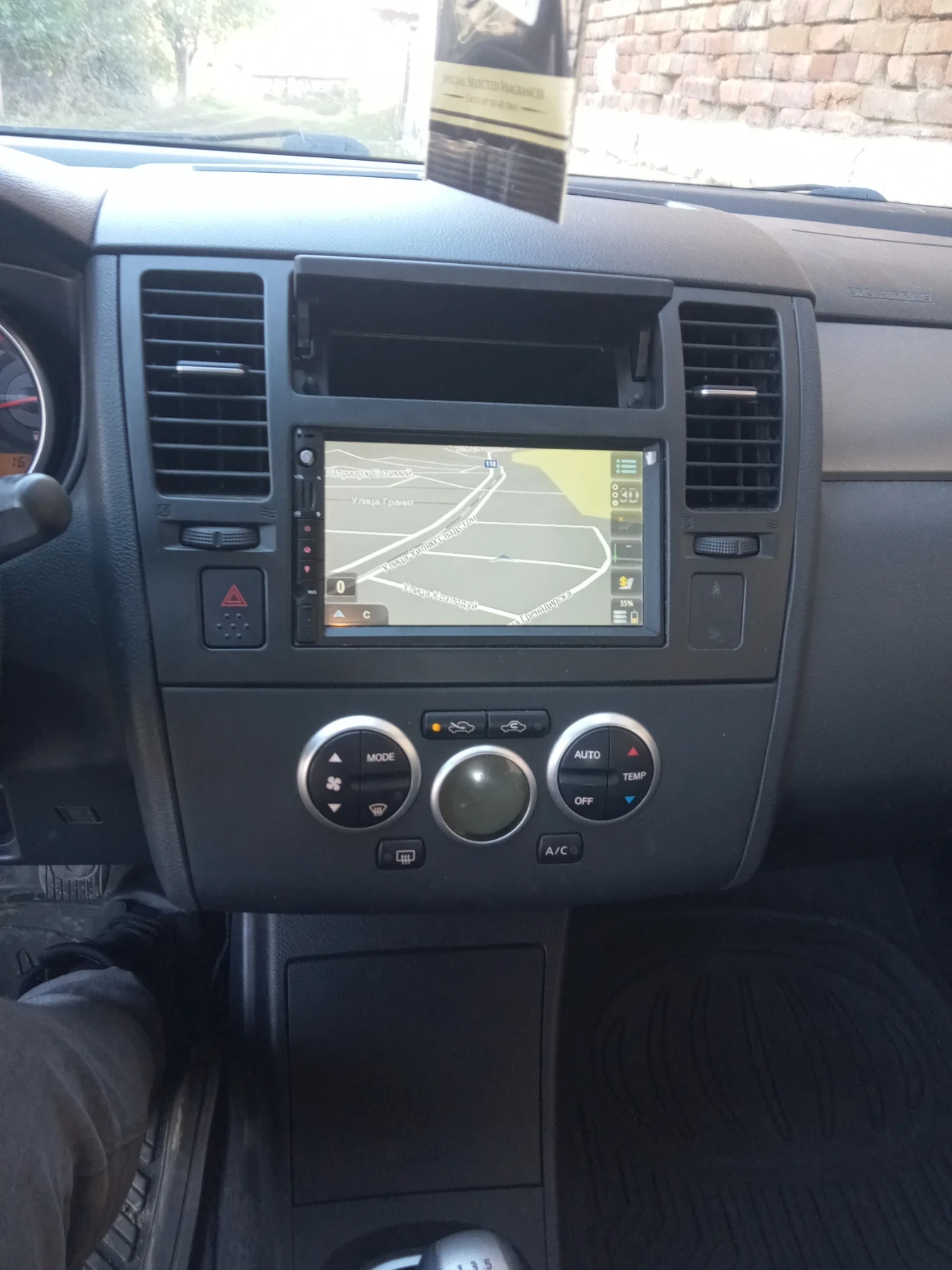 Nissan Tiida 1.6 бензин - изображение 10