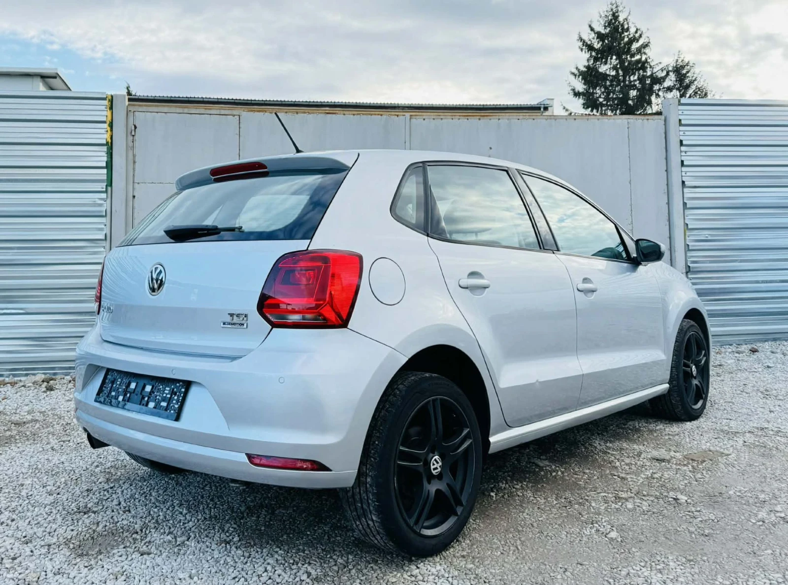 VW Polo BLUEMOTION* 4 ЦИЛИНДЪРА - изображение 4