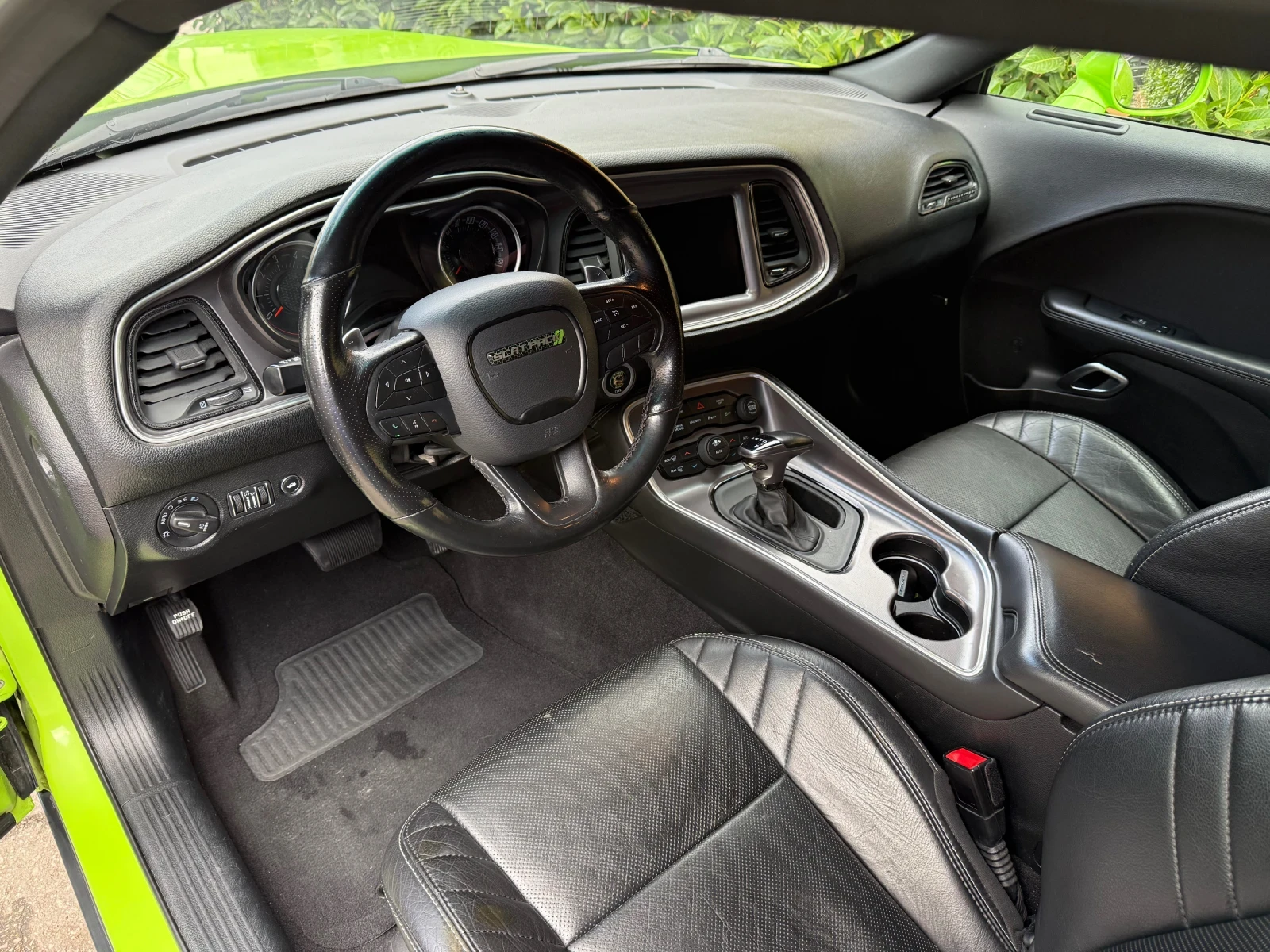 Dodge Challenger Facelift 2019г. SRT Scat Pack 6.4 HEMI V8 (485 кс) - изображение 9