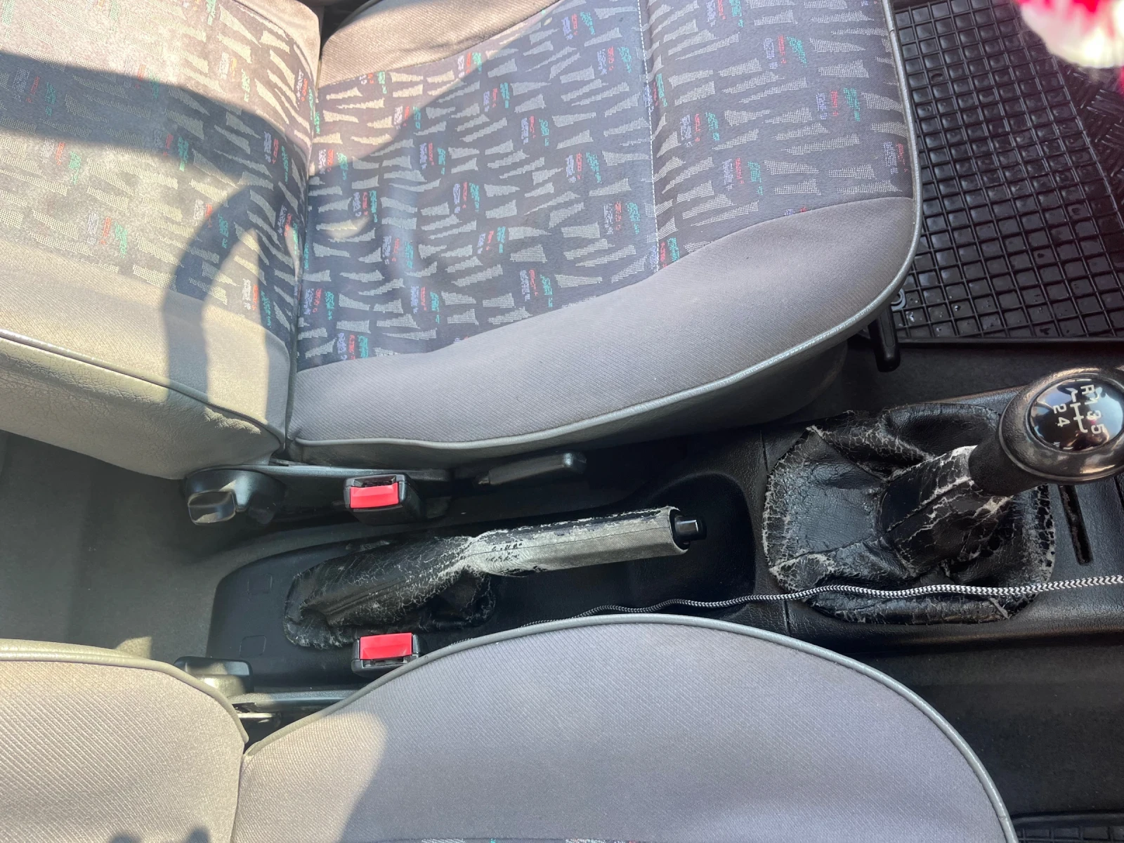 Seat Cordoba, снимка 6 - Автомобили и джипове - 53745553