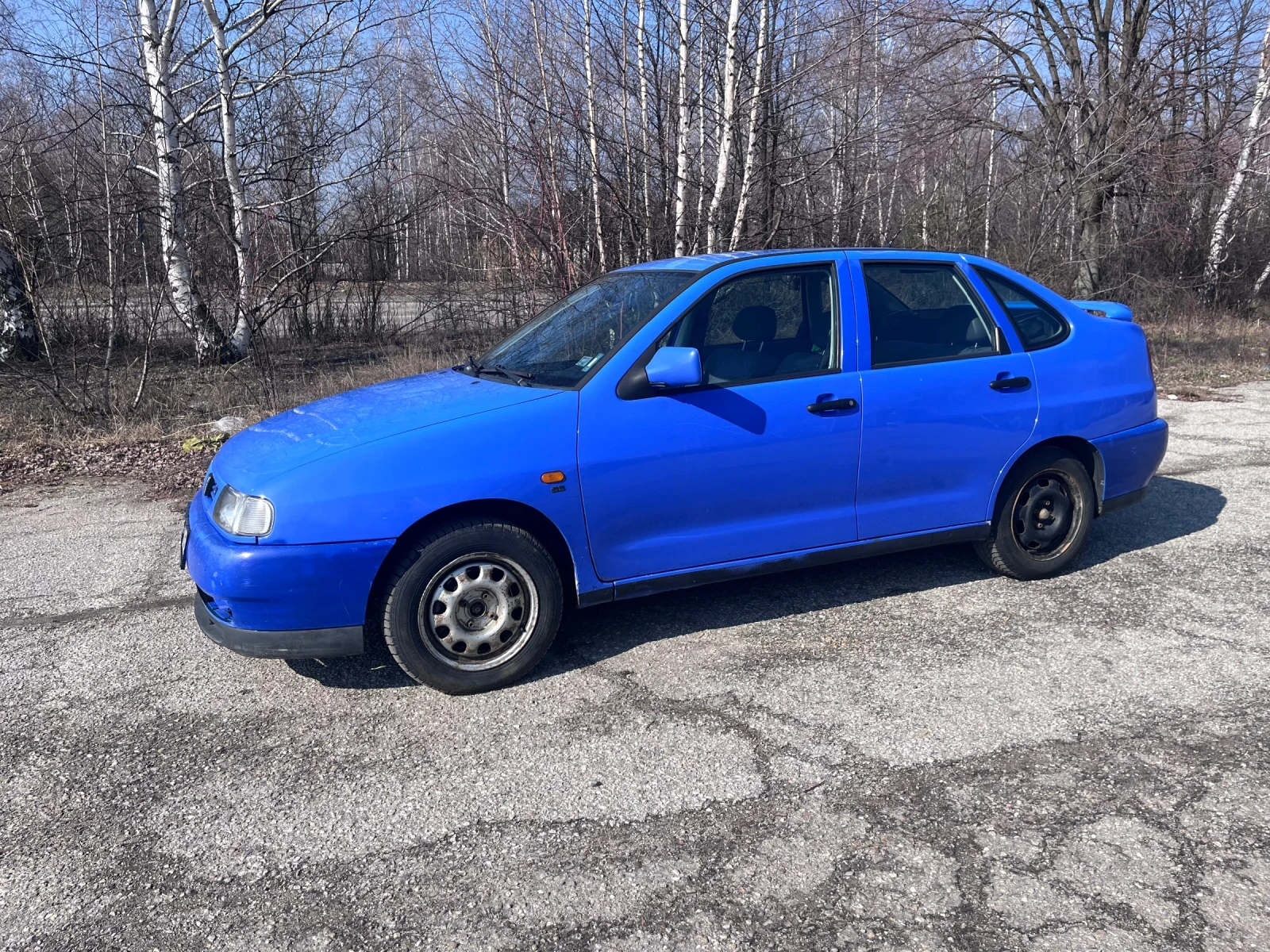 Seat Cordoba, снимка 7 - Автомобили и джипове - 53745553