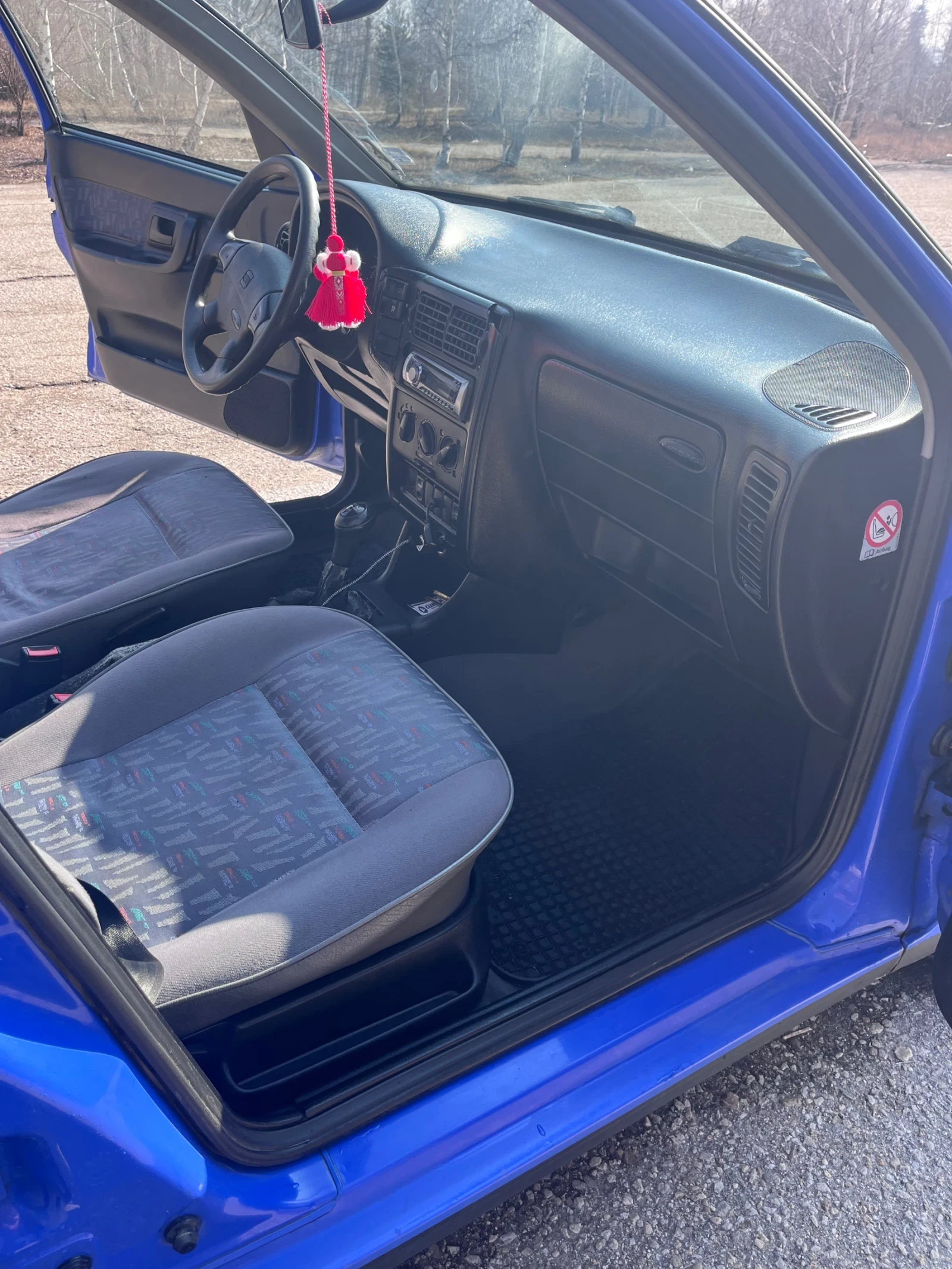 Seat Cordoba, снимка 5 - Автомобили и джипове - 53745553