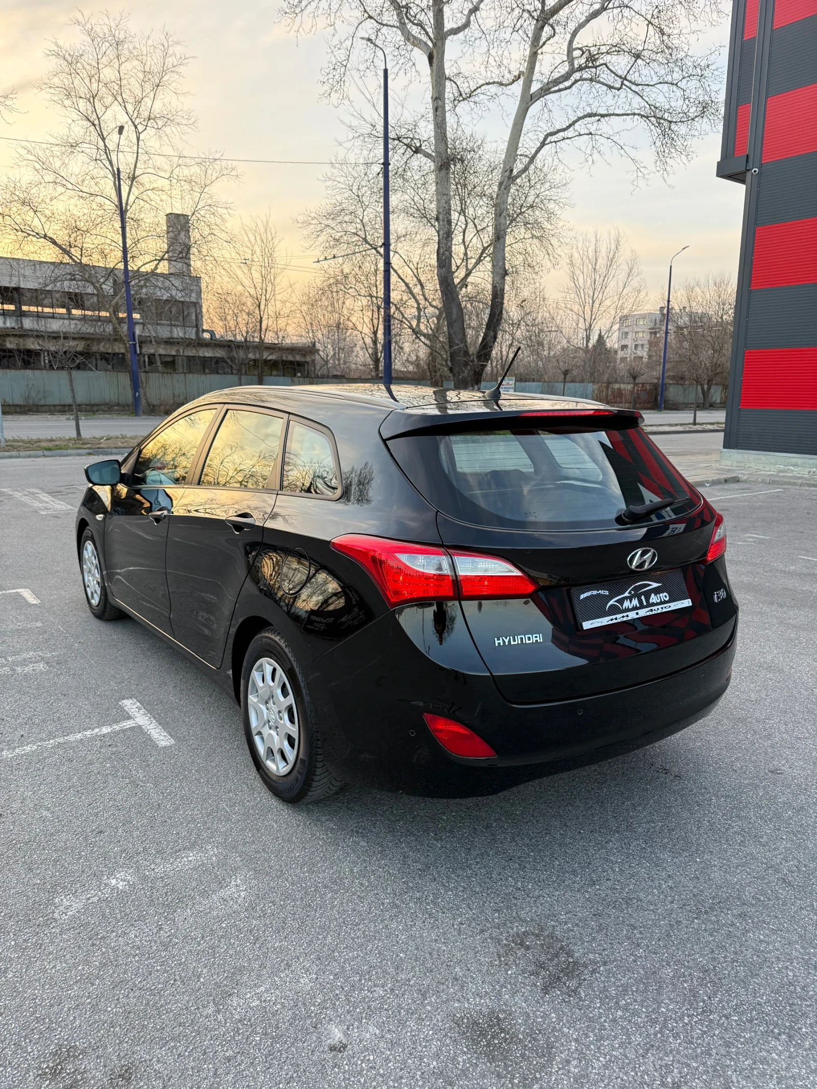 Hyundai I30 1.4 CRDi * ТОП СЪСТОЯНИЕ!* КАТО НОВА!* , снимка 7 - Автомобили и джипове - 53758162