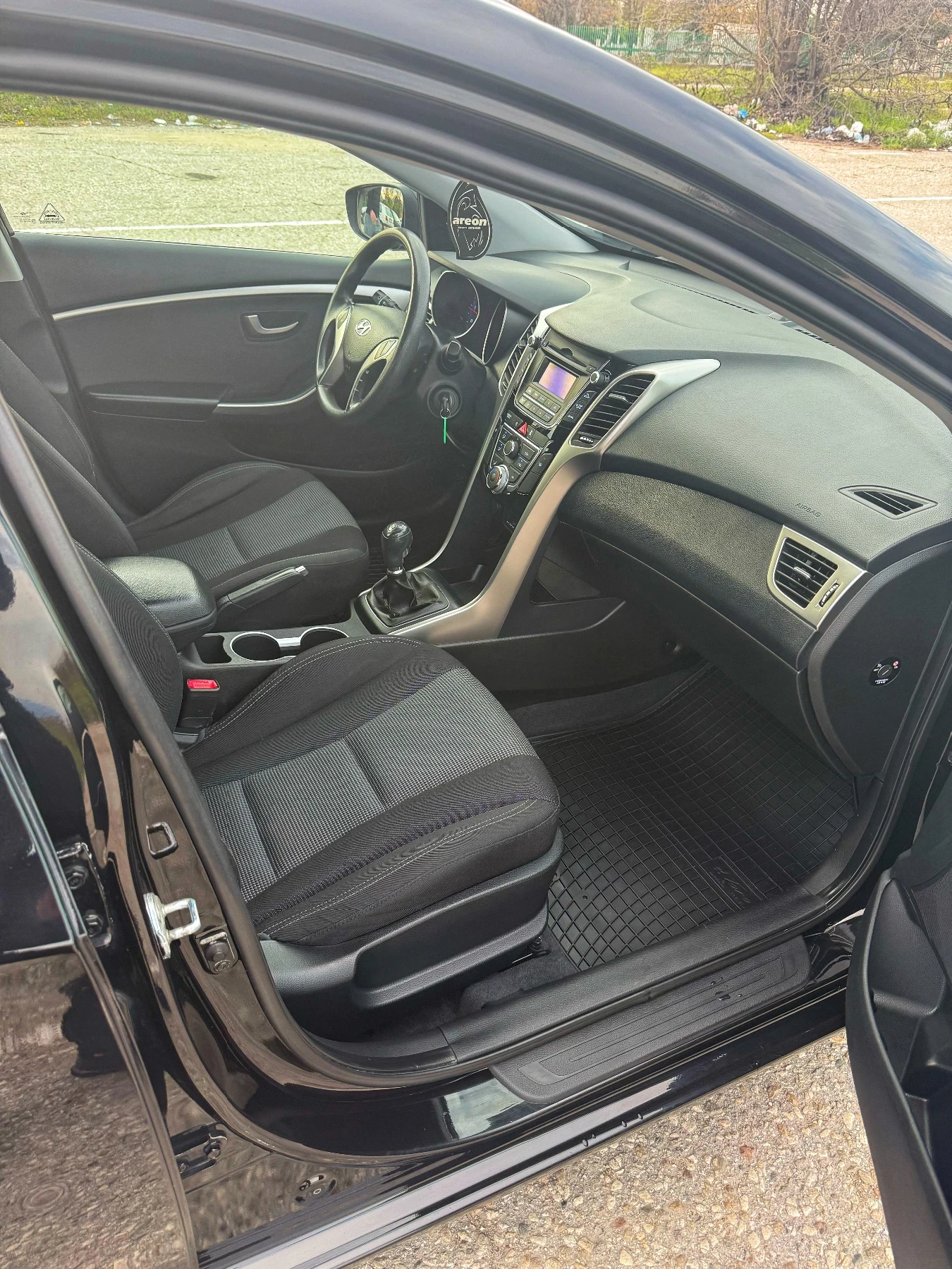 Hyundai I30 1.4 CRDi * ТОП СЪСТОЯНИЕ!* КАТО НОВА!* , снимка 10 - Автомобили и джипове - 54175317