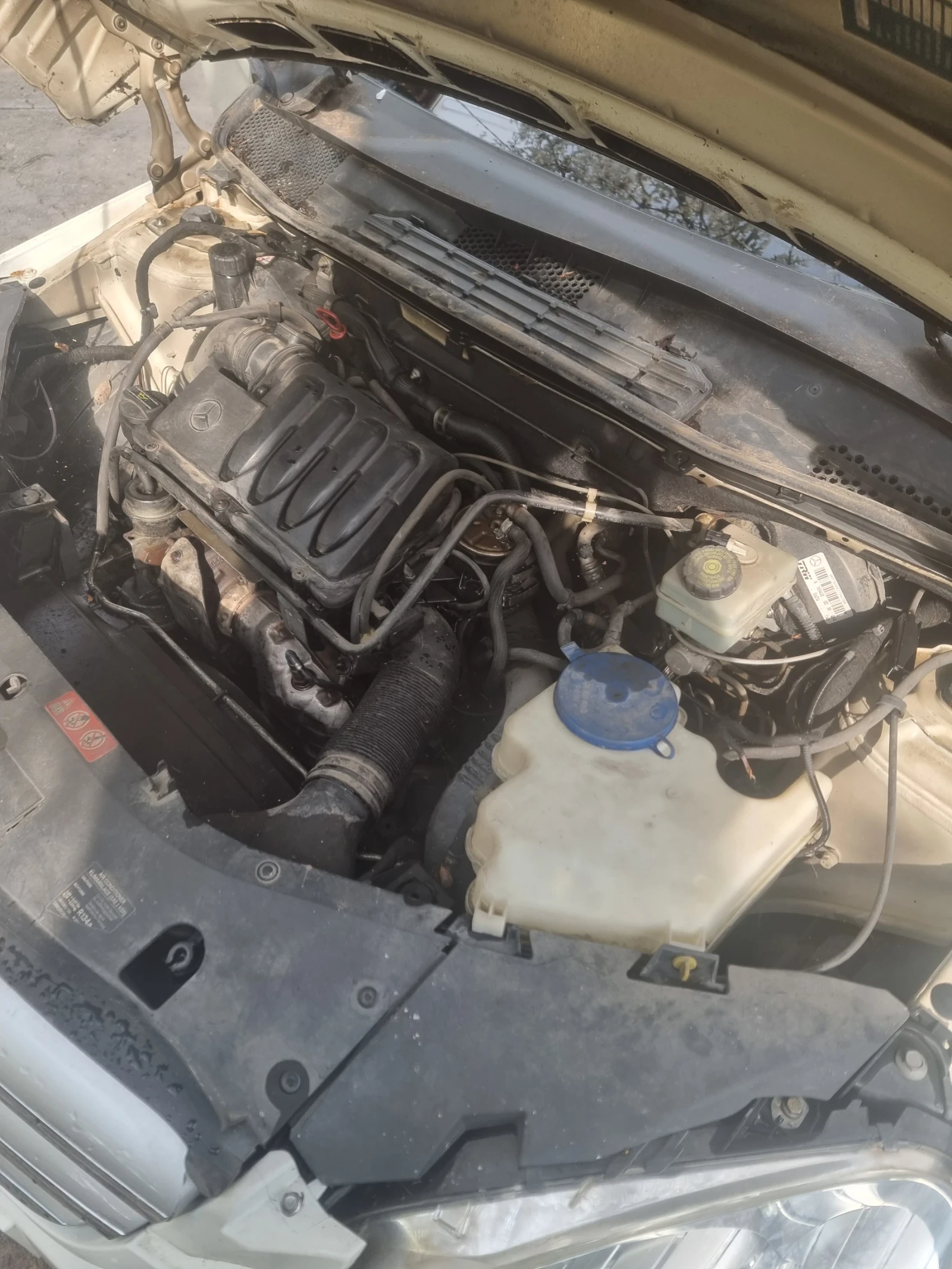 Mercedes-Benz B 200 Sport, снимка 8 - Автомобили и джипове - 54193915