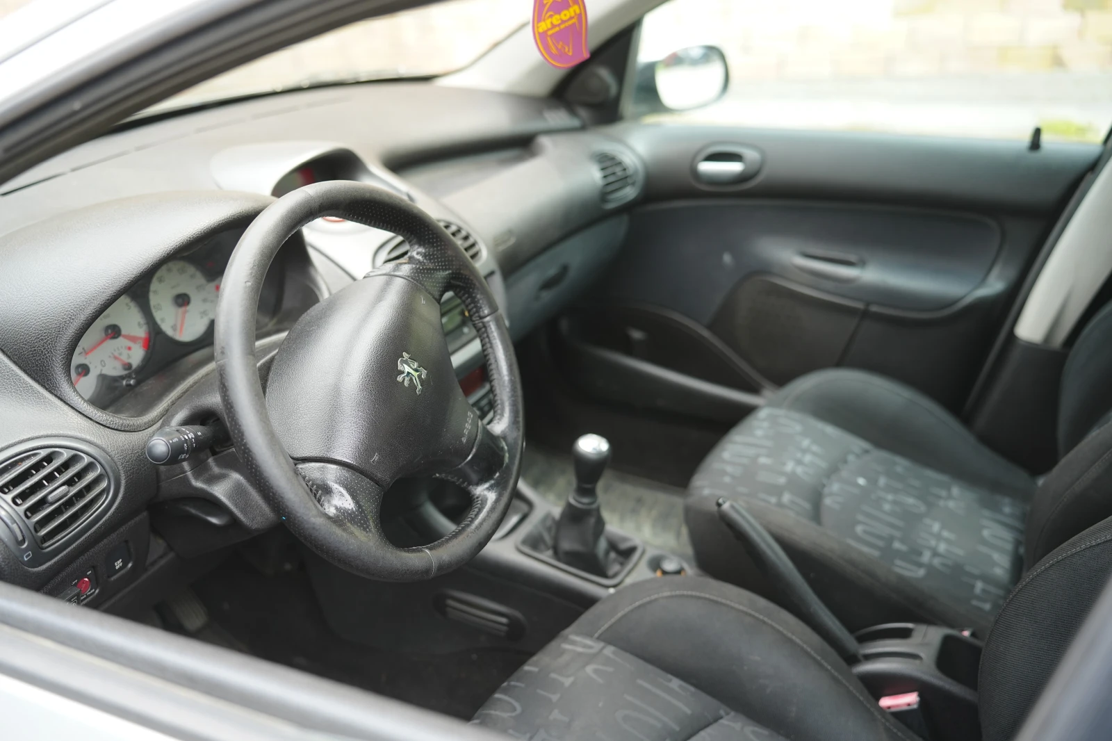Peugeot 206 Кобми 1.4 ГАЗ, снимка 7 - Автомобили и джипове - 54211239
