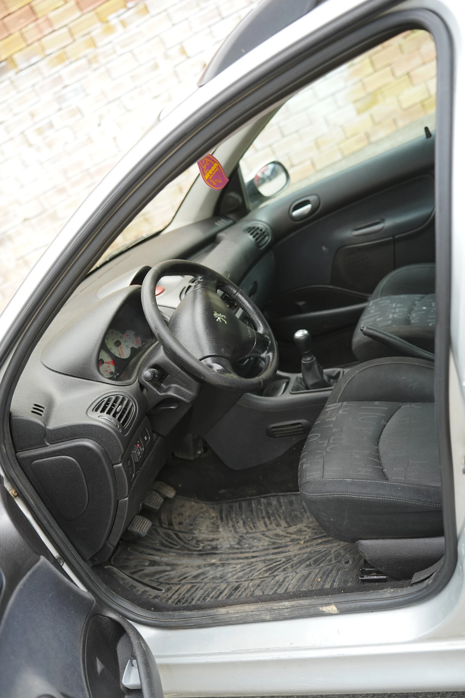 Peugeot 206 Кобми 1.4 ГАЗ, снимка 8 - Автомобили и джипове - 54211239