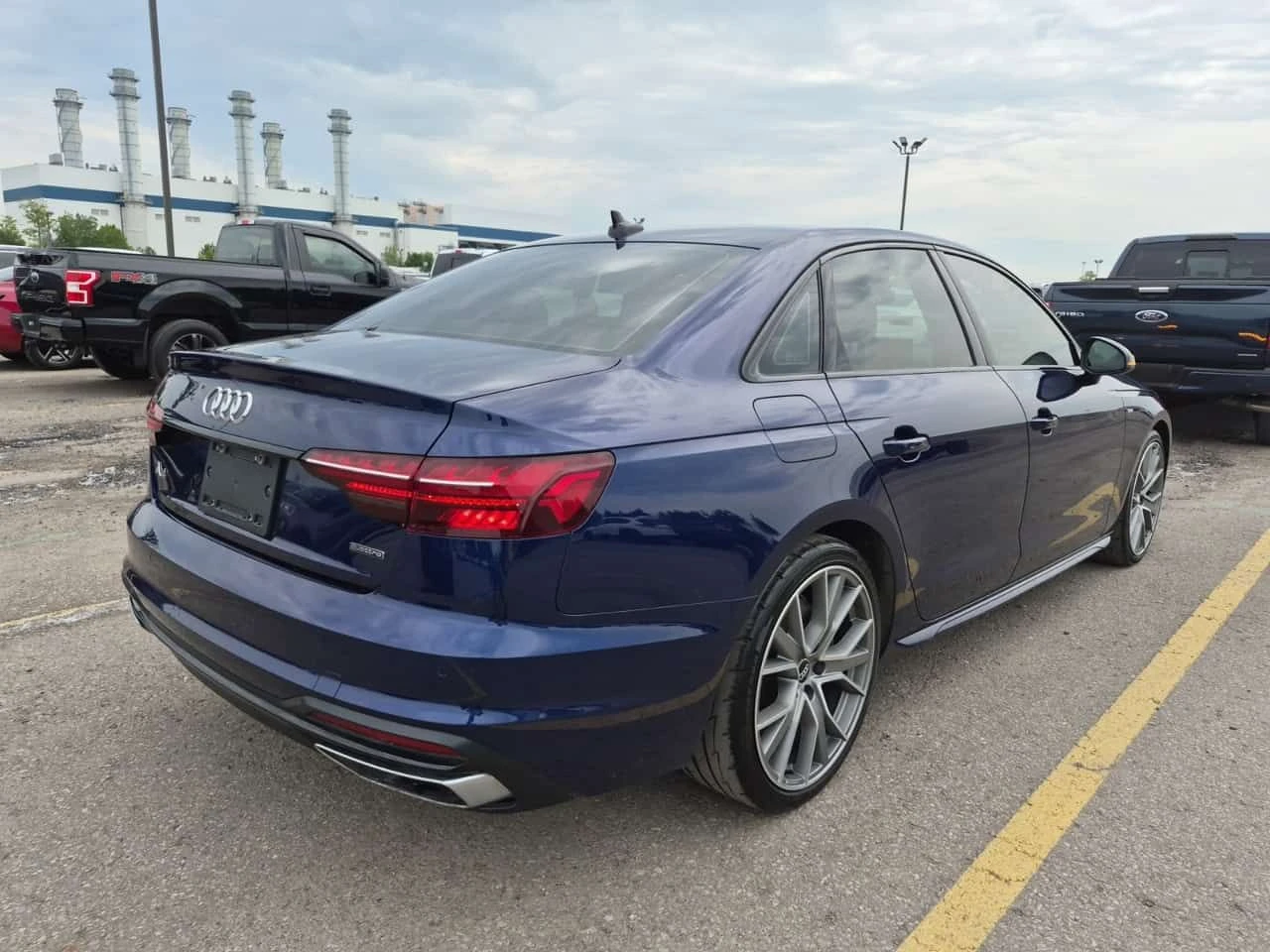 Audi A4 * PROGRESSIV * CARFAX * Без инциденти * , снимка 3 - Автомобили и джипове - 55103945