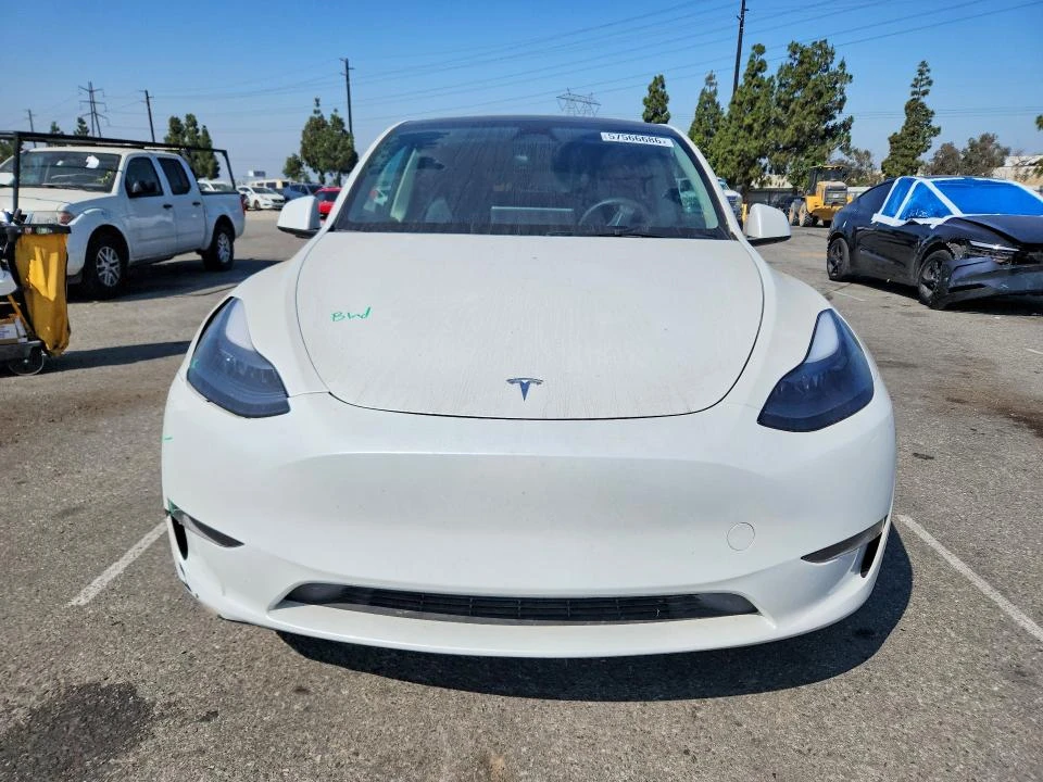 Tesla Model Y LONG RANGE DUAL MOTOR AWD ТЕРМОПОМПА, снимка 5 - Автомобили и джипове - 55582598