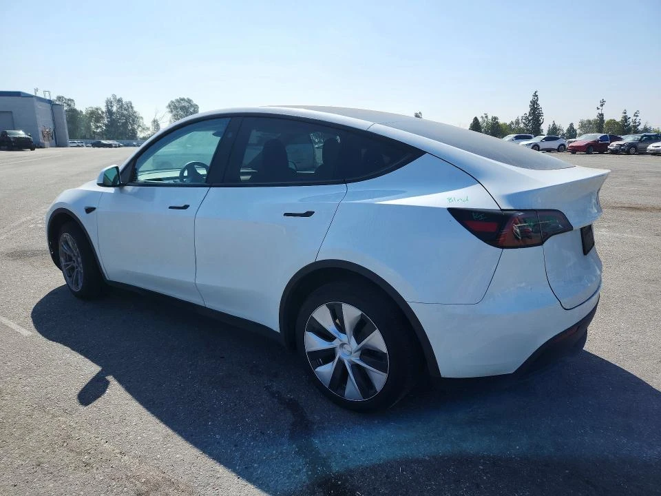 Tesla Model Y LONG RANGE DUAL MOTOR AWD ТЕРМОПОМПА, снимка 2 - Автомобили и джипове - 55582598