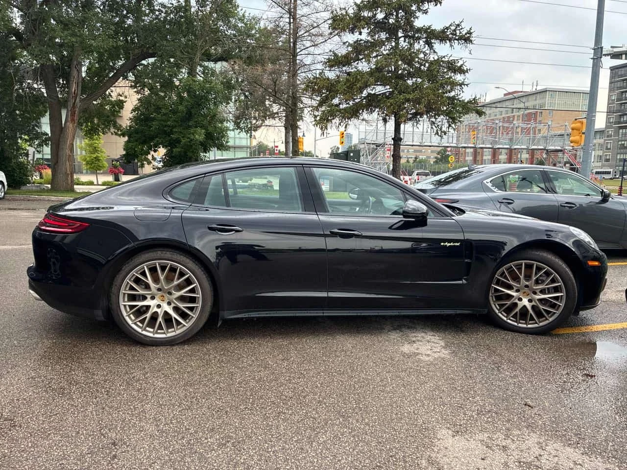 Porsche Panamera  4 hybrid / ОБДУХВАНЕ / CARFAX , снимка 3 - Автомобили и джипове - 55734993