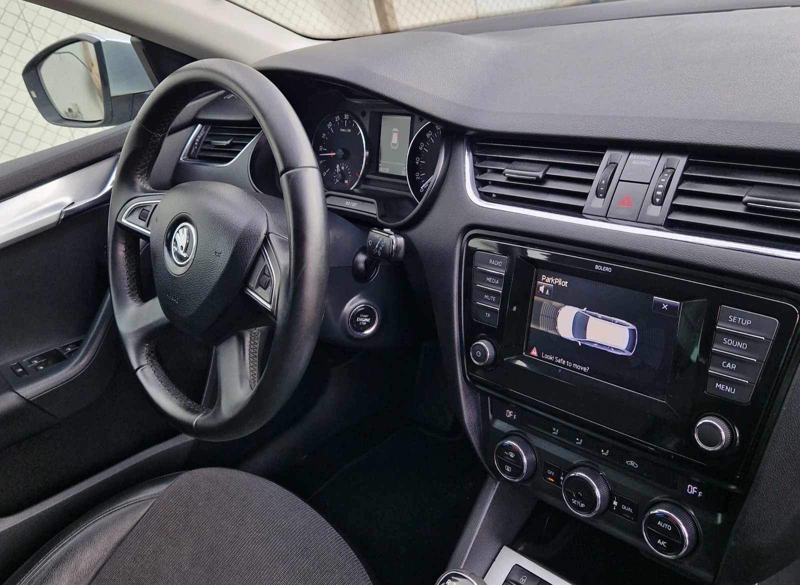 Skoda Octavia 1.6TDI 110к.с, снимка 15 - Автомобили и джипове - 55812354