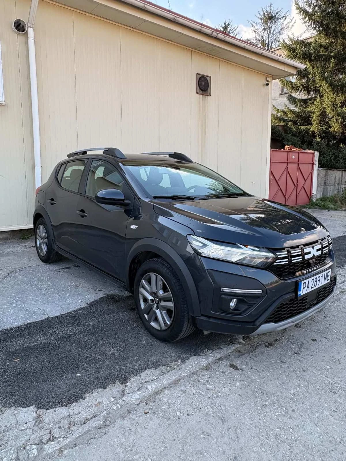 Dacia Sandero Stepway, снимка 3 - Автомобили и джипове - 55848357