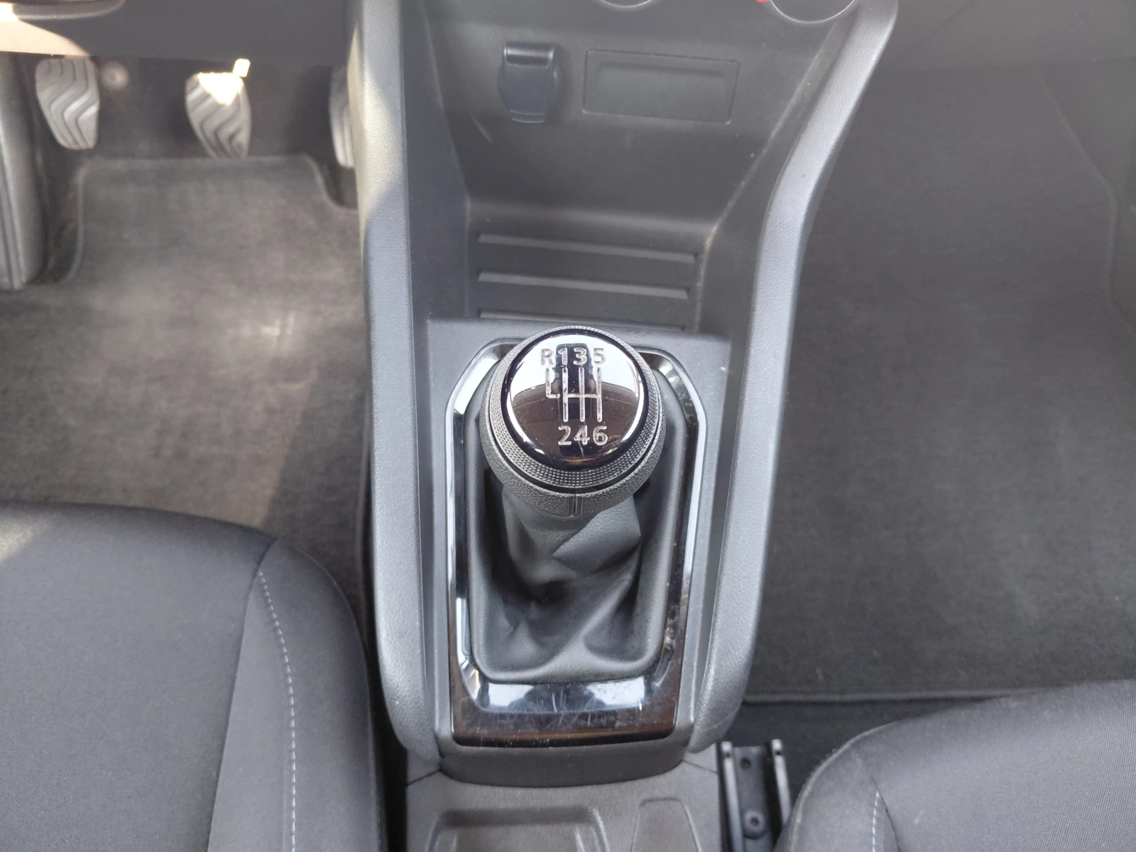 Renault Clio 1.0TCe /91k.c./6MT/Life, снимка 11 - Автомобили и джипове - 55911435