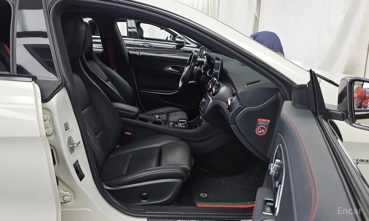 Mercedes-Benz CLA 45 AMG 4MATIC/ПОДГРЕВ/ПАМЕТ/ПАНО/, снимка 11 - Автомобили и джипове - 56134843