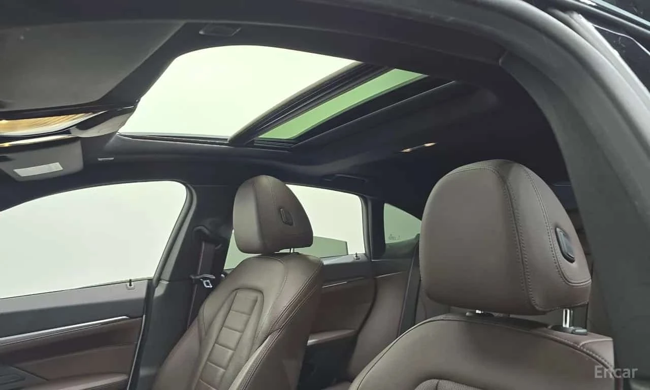 BMW i4 * eDrive40 M Sports Pro * ЦЕНА ДО БГ, снимка 15 - Автомобили и джипове - 56220563