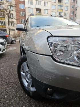 Dacia Duster 1.6 Бензин-Газ - 120000км., снимка 3