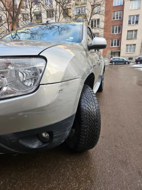 Dacia Duster 1.6 Бензин-Газ - 120000км., снимка 2