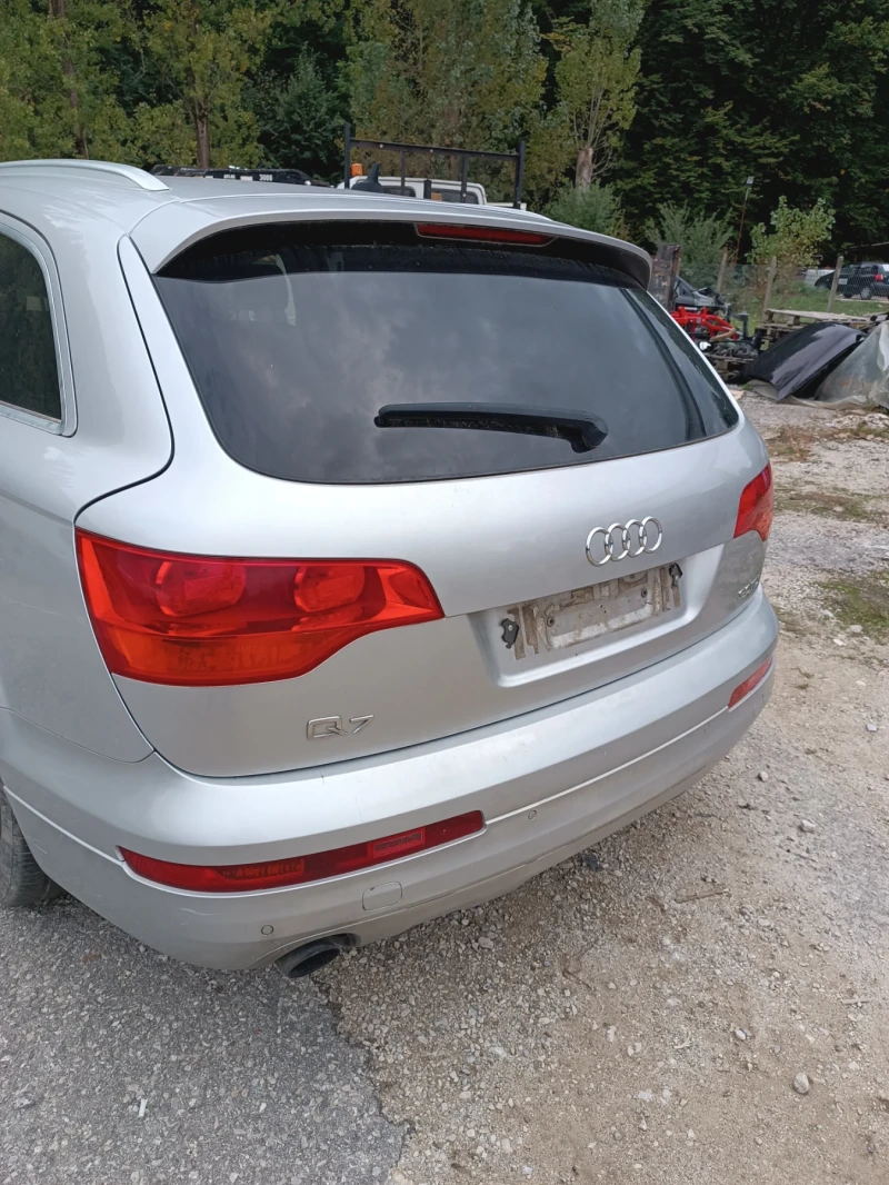 Audi Q7 3.0TDI, снимка 6 - Автомобили и джипове - 47311244