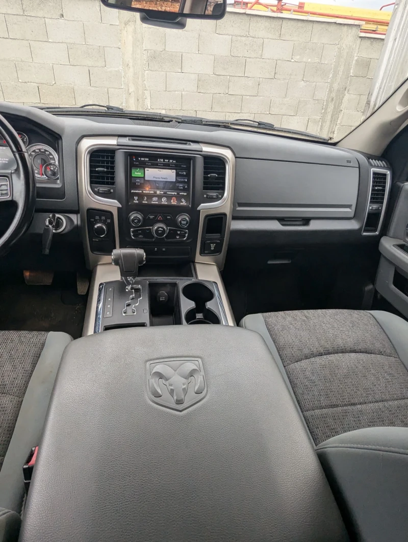 Dodge RAM 1500, снимка 8 - Автомобили и джипове - 47358279