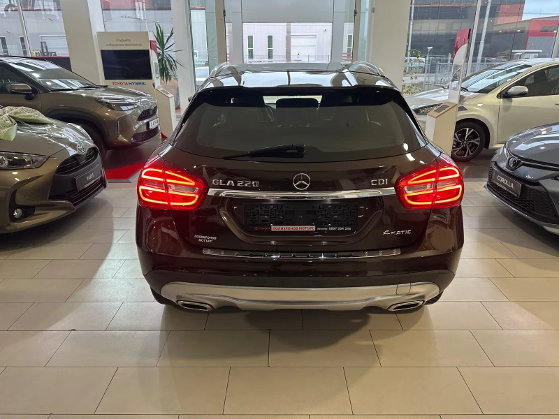 Mercedes-Benz GLA 220 4Matic, снимка 4 - Автомобили и джипове - 48212664