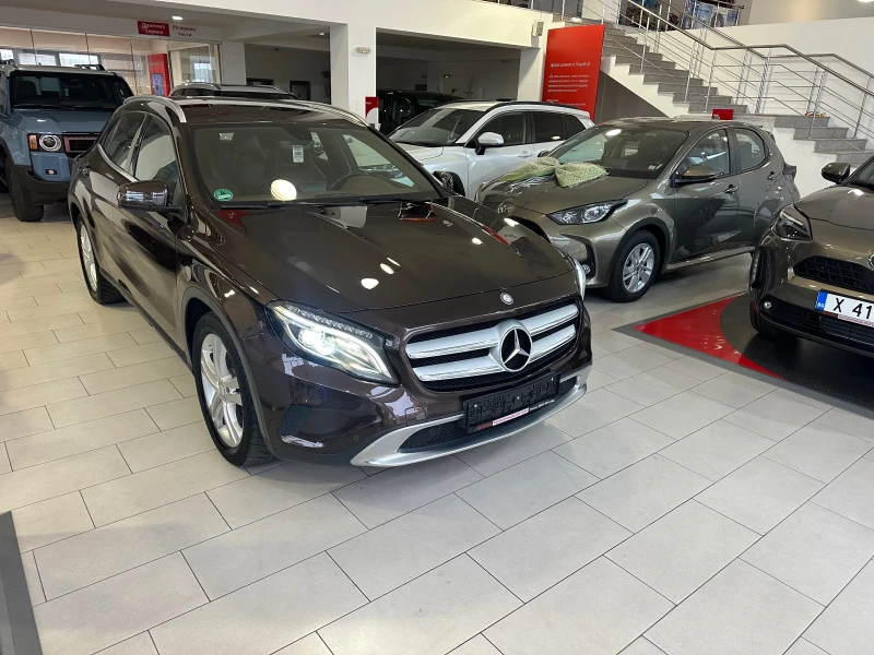 Mercedes-Benz GLA 220 4Matic, снимка 6 - Автомобили и джипове - 48212664