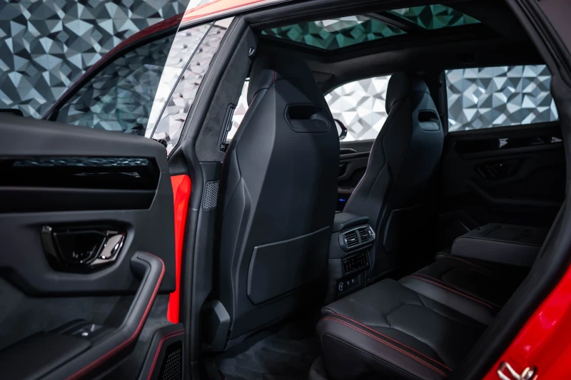 Lamborghini Urus SE Rosso Mars * Лизинг, снимка 14 - Автомобили и джипове - 52613826