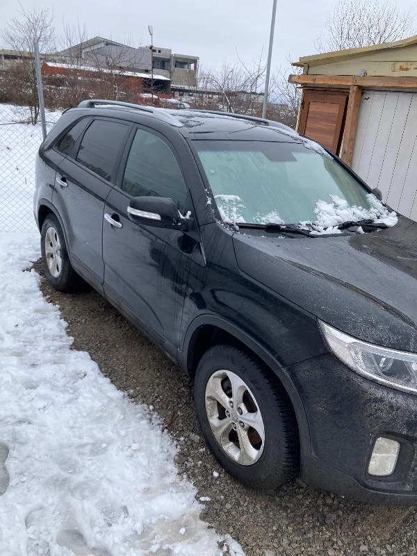 Kia Sorento 2.4 GDI, снимка 3 - Автомобили и джипове - 47433917