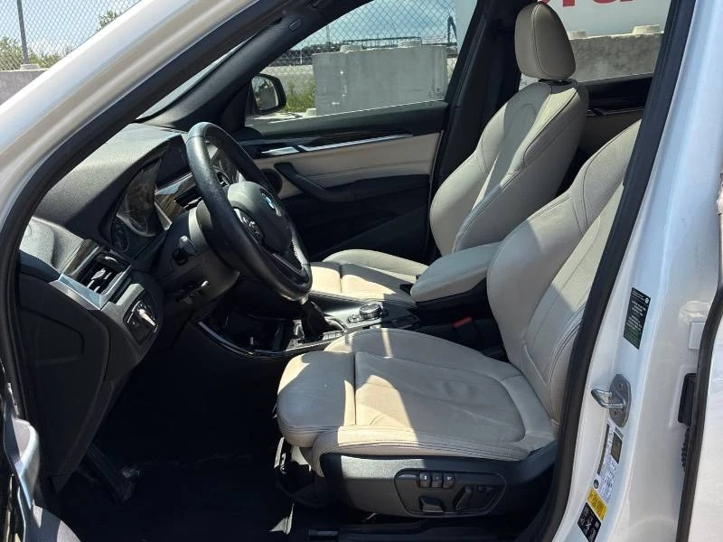 BMW X1 * xDrive28i * PANO * 2 КЛЮЧА * HUD, снимка 15 - Автомобили и джипове - 55232741