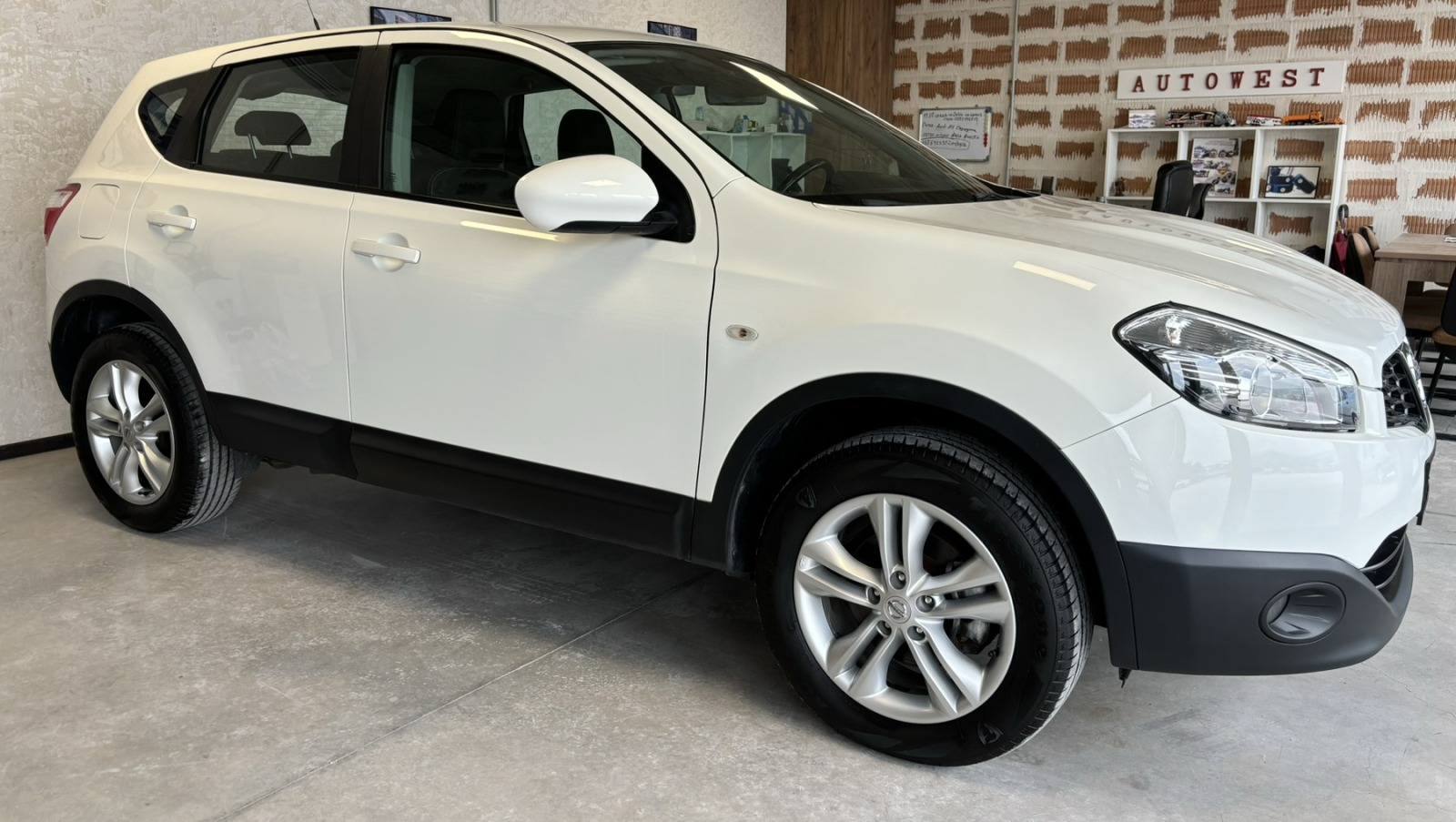 Nissan Qashqai 1.5 dCi - изображение 2