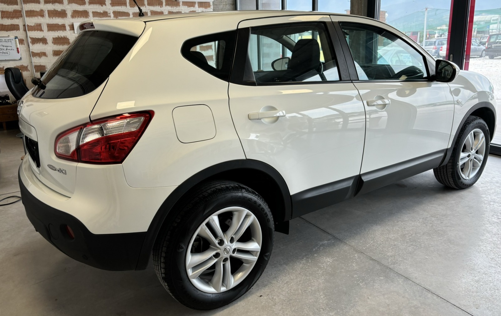 Nissan Qashqai 1.5 dCi - изображение 4