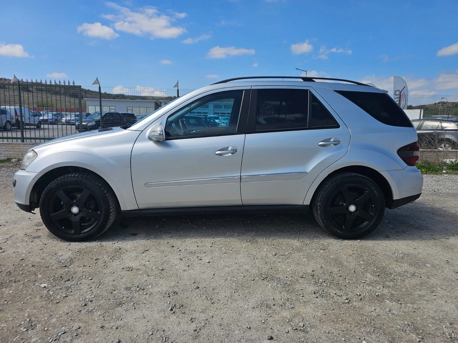 Mercedes-Benz ML 320  - изображение 6