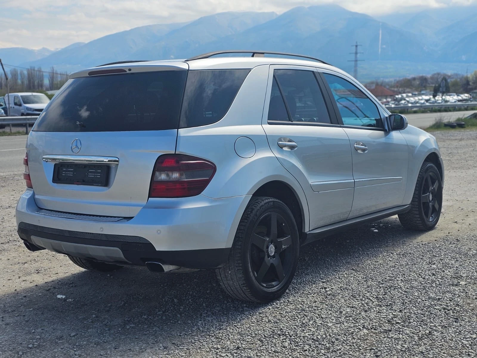 Mercedes-Benz ML 320  - изображение 5