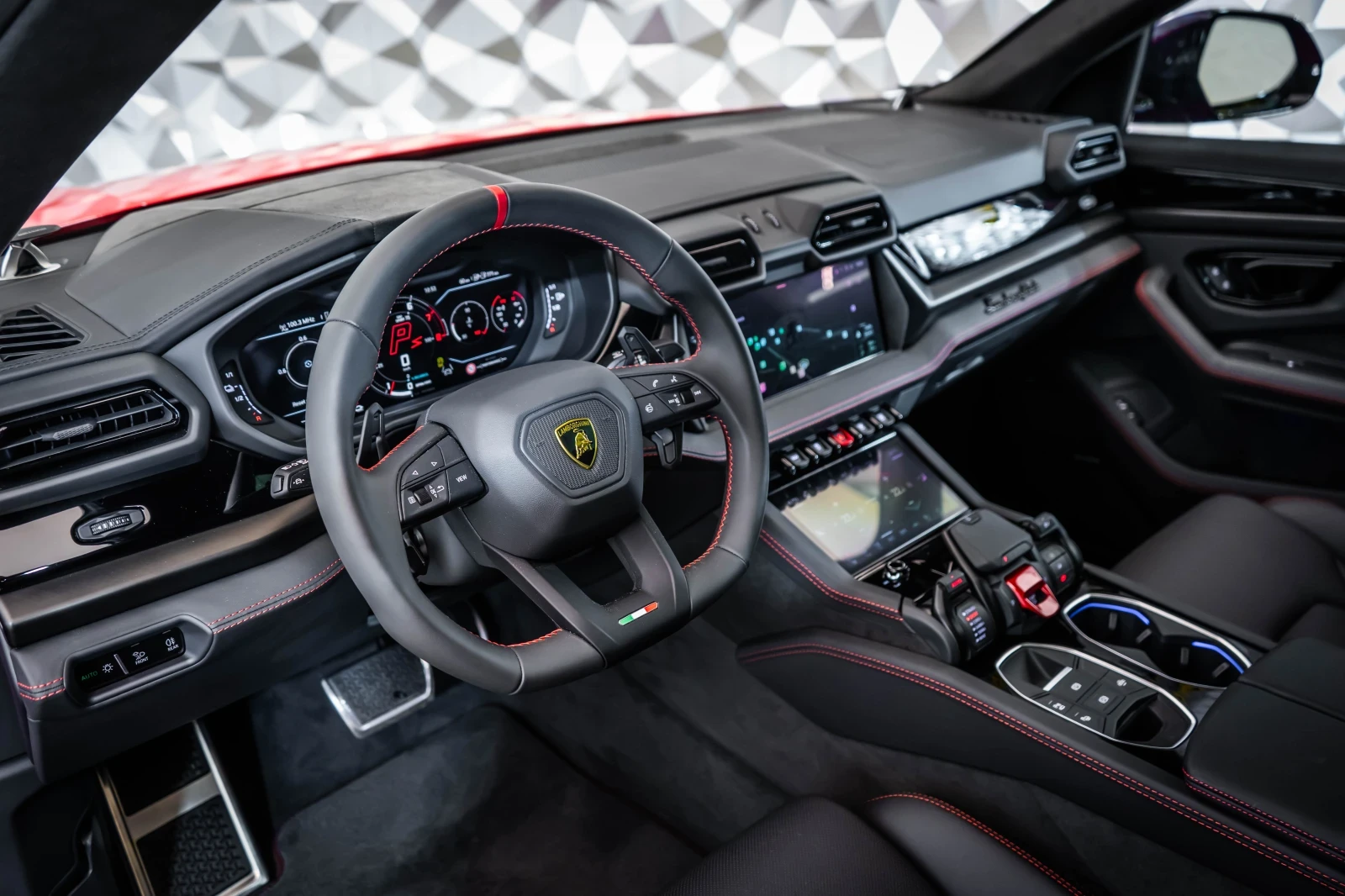 Lamborghini Urus SE Rosso Mars *  | Mobile.bg   8